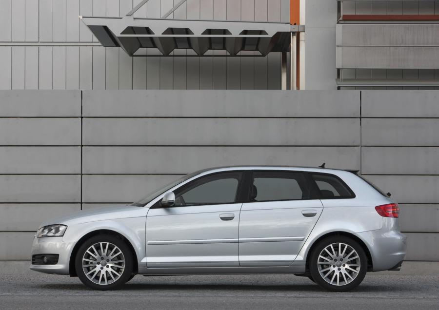  Audi A3 2.0T (8P) 2008 года  (фото 32 из 37)